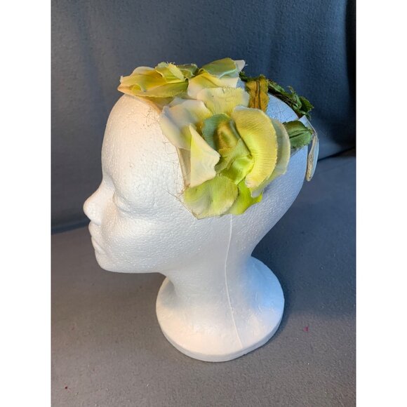 Ladies Green and Ivory Silk Flowers Hat Vintage - Picture 10 of 10